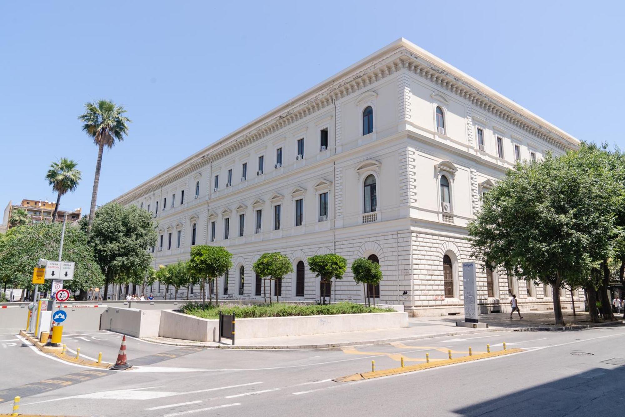 Shl _ Grandi Stazioni _ Bari Centrale Exterior foto